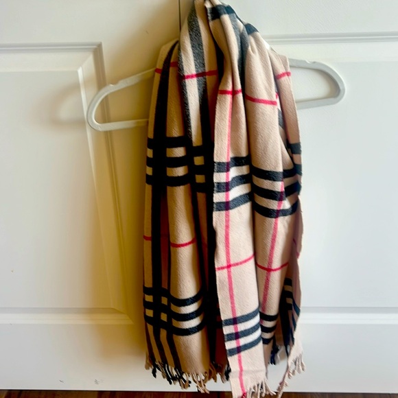 Moving Sale Must Go! Tans & black plaid scarf, red detailing, warm, classic! - Picture 2 of 2